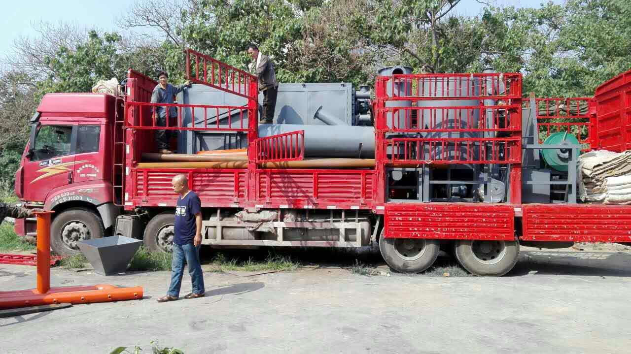 巩义市宇航机械厂立式炭化机发货啦！